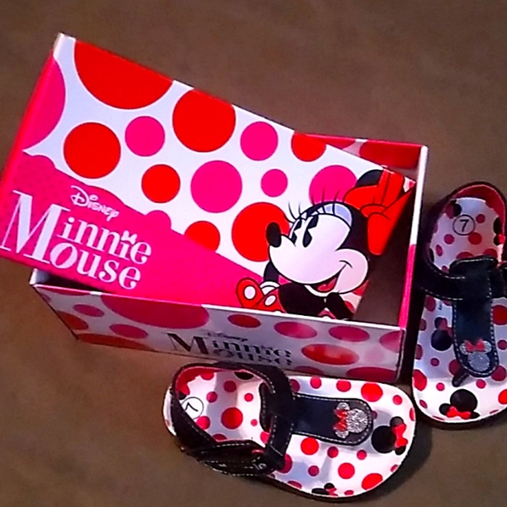 Disney Minnie Mouse Size 7